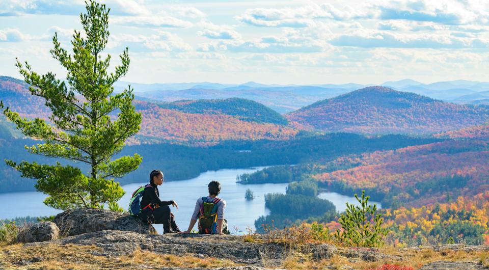 The views from Treadway Mountain of water and peaks.