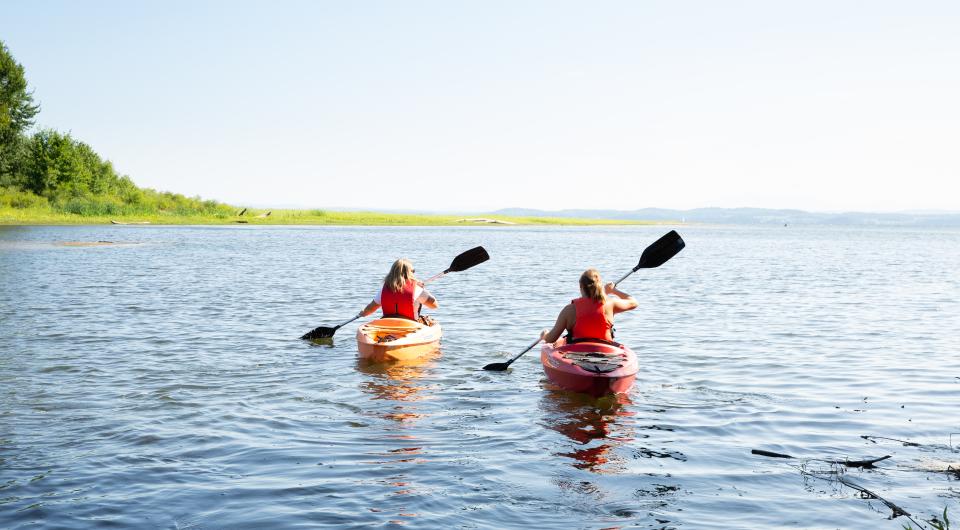 Paddlers on the bay&#44; heading for Lake Champlain.