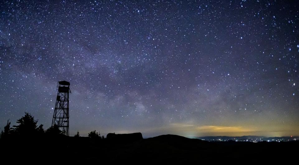 A firetower udner the stars