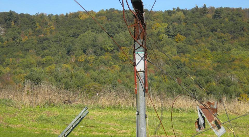 A tall metal sculpture