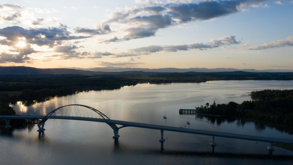 Crown Point Bridge