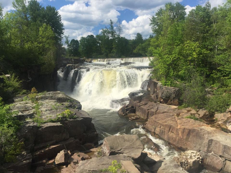 Rage on, beautiful waterfall!