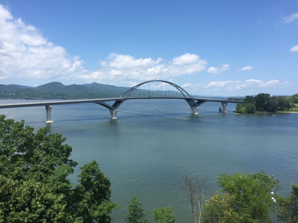 The view from the top of Crown Point Memorial.